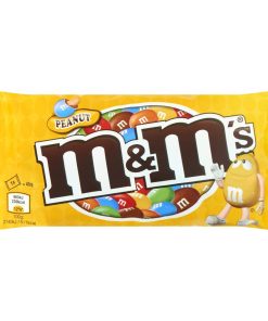 M&M’s Pinda Melk Chocolade 45g – doos met 24 zakjes van de klassieke pinda-chocoladesnoepjes.