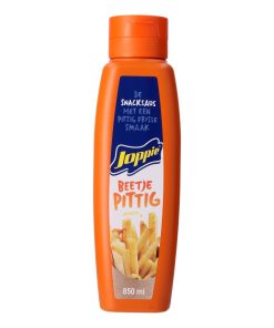 Joppiesaus Beetje Pittig 85cl – grote knijpfles van Elite met romige licht pittige saus.