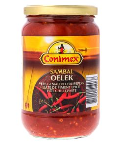 Conimex Sambal Oelek Grote Pot 750 Gram – pure Indonesische chilipasta met rode pepers, pittig en vol smaak.